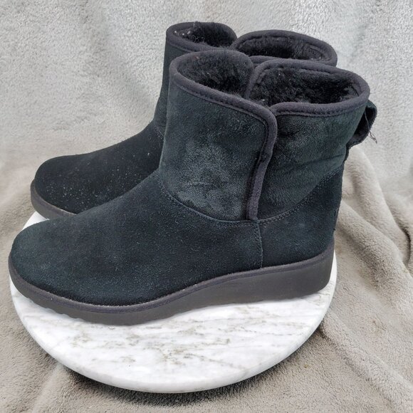 Ugg Shoes Womens Size 8 Black Suede Kristin Short Wedge Shearling Lined Boots - Picture 1 of 9